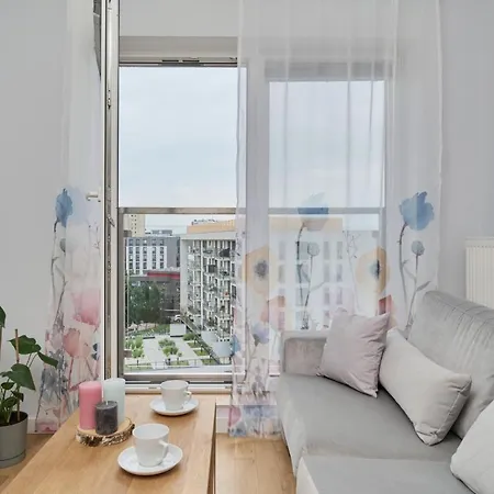 Jesionowa With Free Garage By Renters Apartment