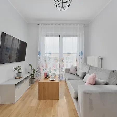 Jesionowa With Free Garage By Renters Appartement